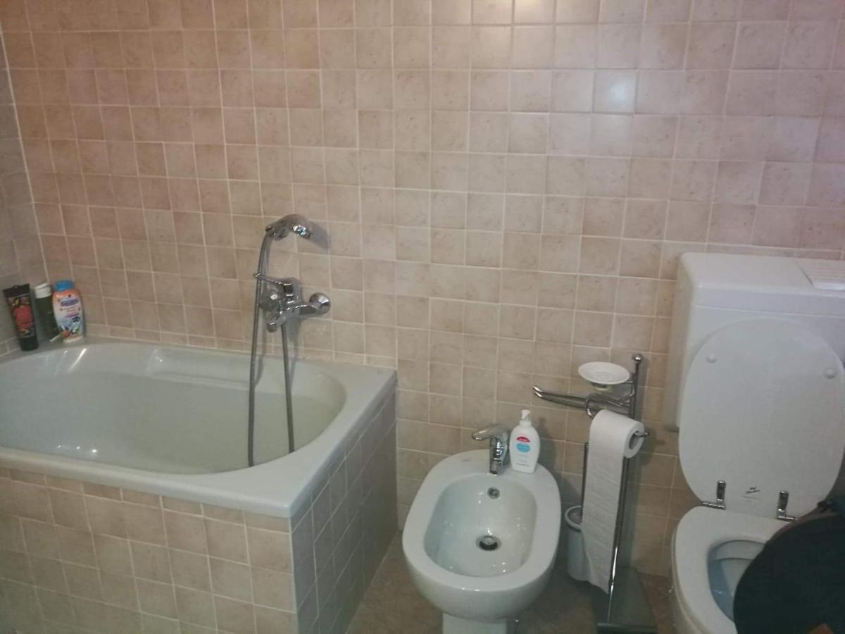Casa Coccoz Apartment ลาซัลเล ภายนอก รูปภาพ